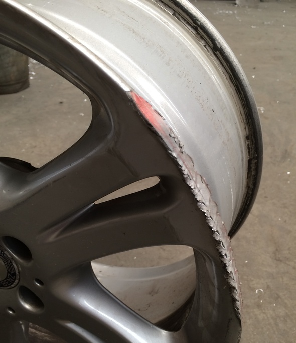autovelg reparatie